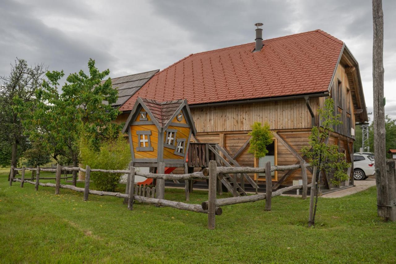 Holiday Home Virida, App Leopold III Ivancna Gorica Экстерьер фото